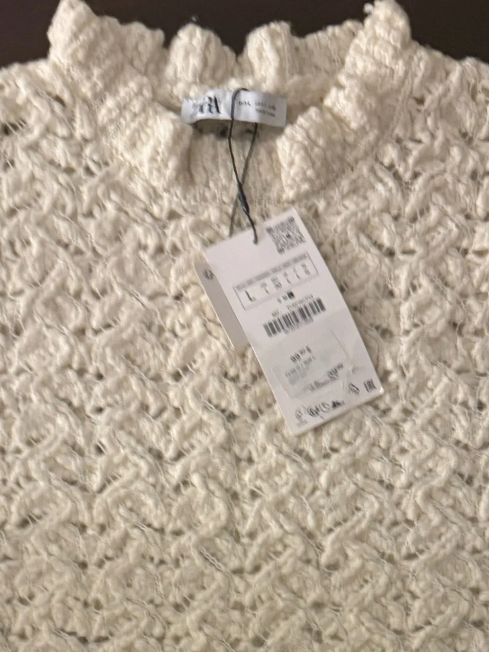 Zara Cream Textured Knit Short-Sleeve Sweater with Drawstring - Picture 2 of 6